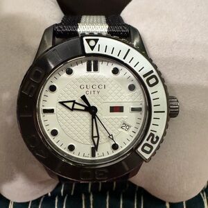 Gucci Monochrome City Watch Needs Replacement Battery